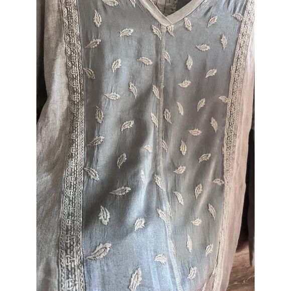 Johnny Was Womens Blouse Top Sz XS Grey Embroidered Paisley Tunic Boho Artsy - Picture 3 of 9